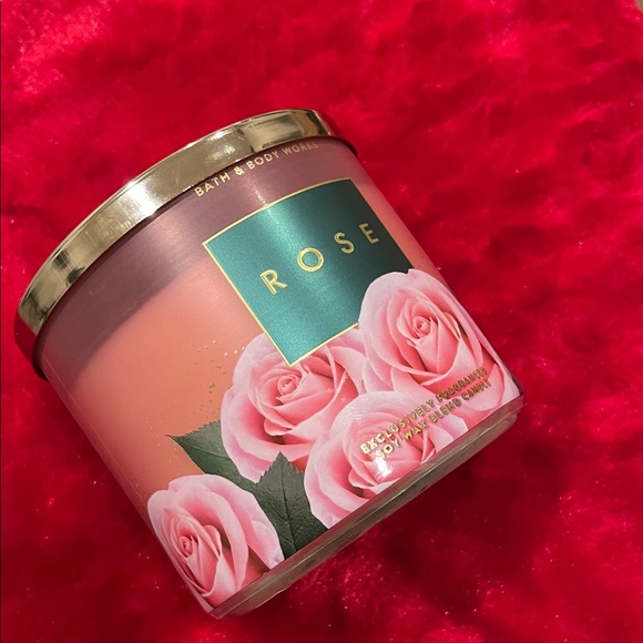 Bath & Body Works Rose Candle - Pink and Gold - Picture 4 of 4